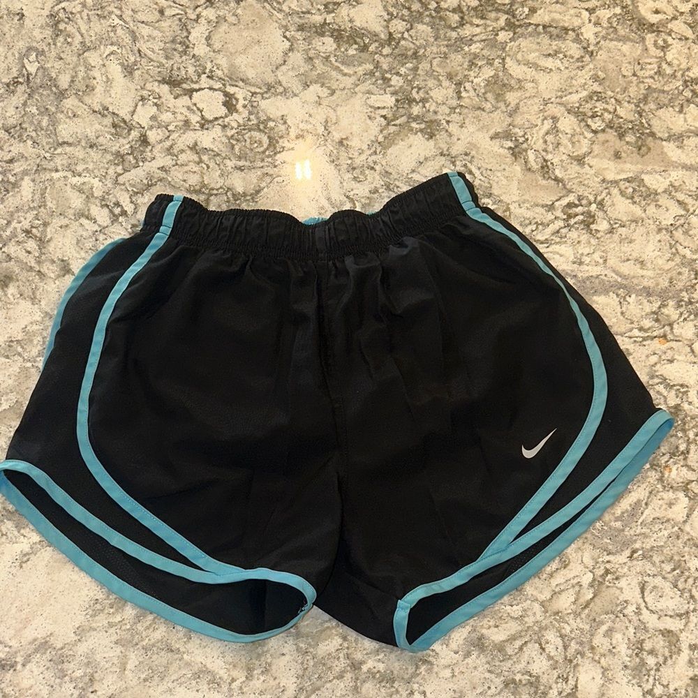 โซ Nike Dri-FITโTempo Running Shorts โ Black with Aqua Blue Trim (XS, 2.5โ Inseam